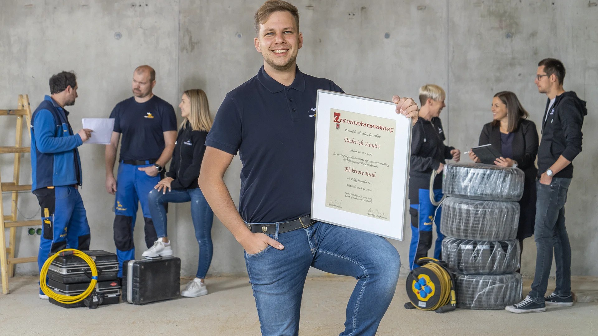 Roderich Sandri, Meisterbrief, Teamleitung beim Dorfelektriker