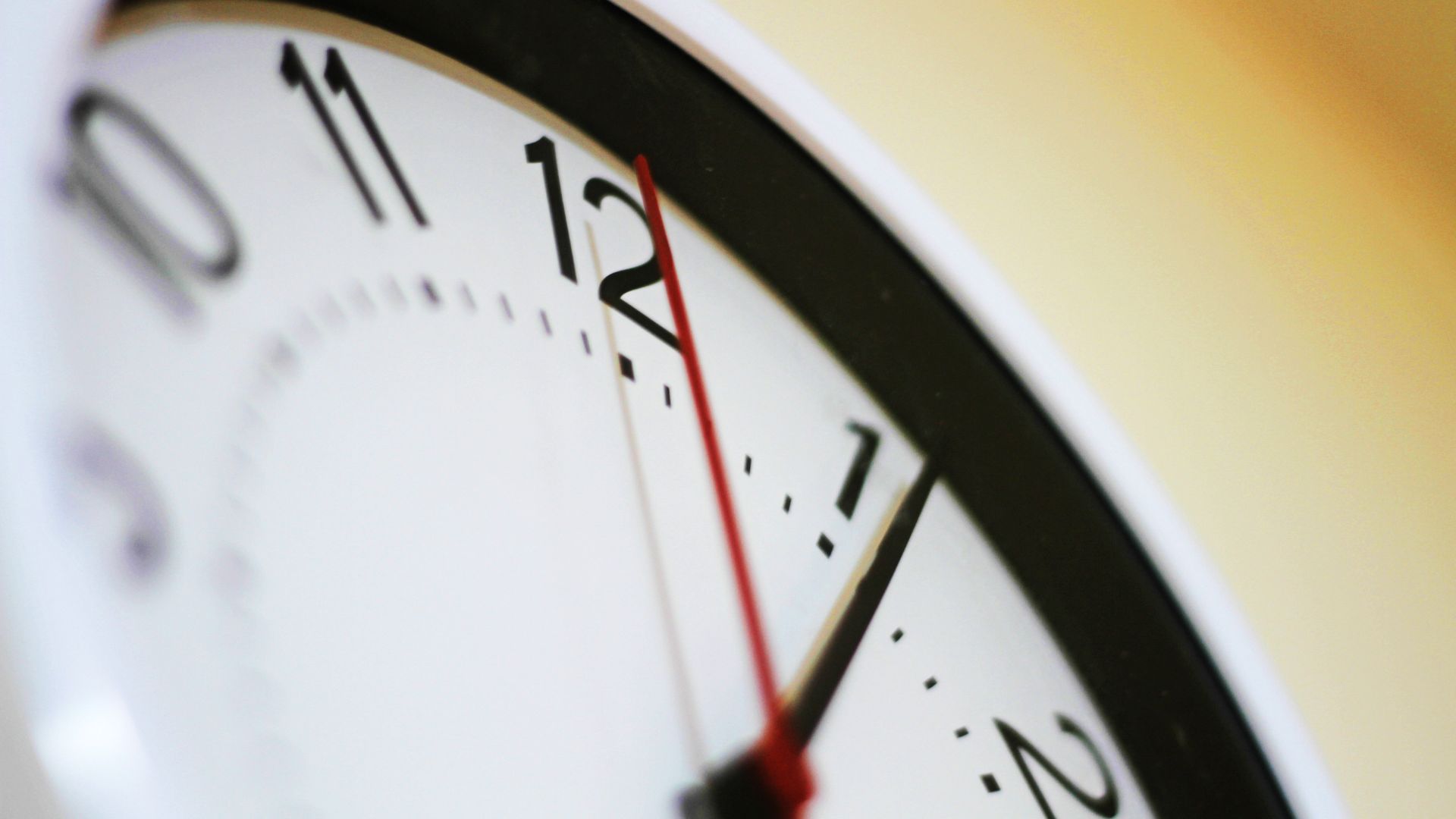 FI Schutzschalter testen - Zeitumstellung