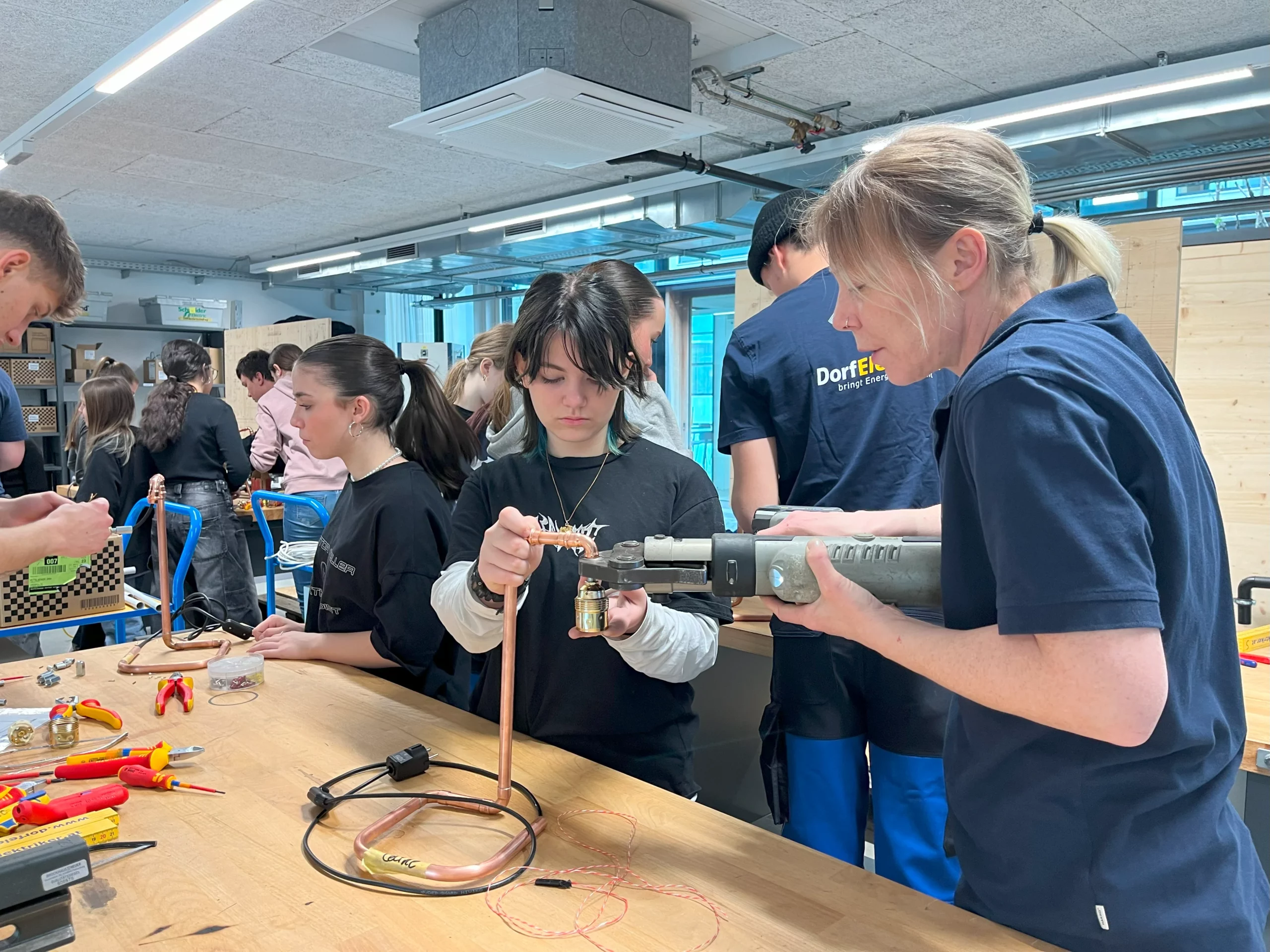 Einblicke in die Lehre Elektrotechnik. Schnuppern Elektrotechnik