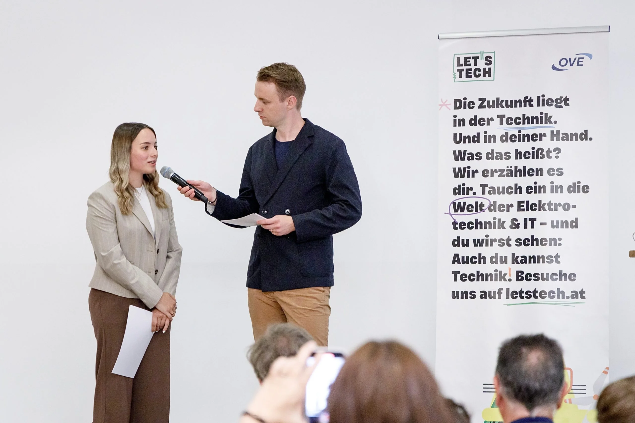 Marina Jakob, Auszeichnung beim Videowettbewerb Let's tech!