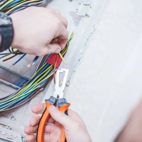 Elektroinstallation beim Dorfelektriker