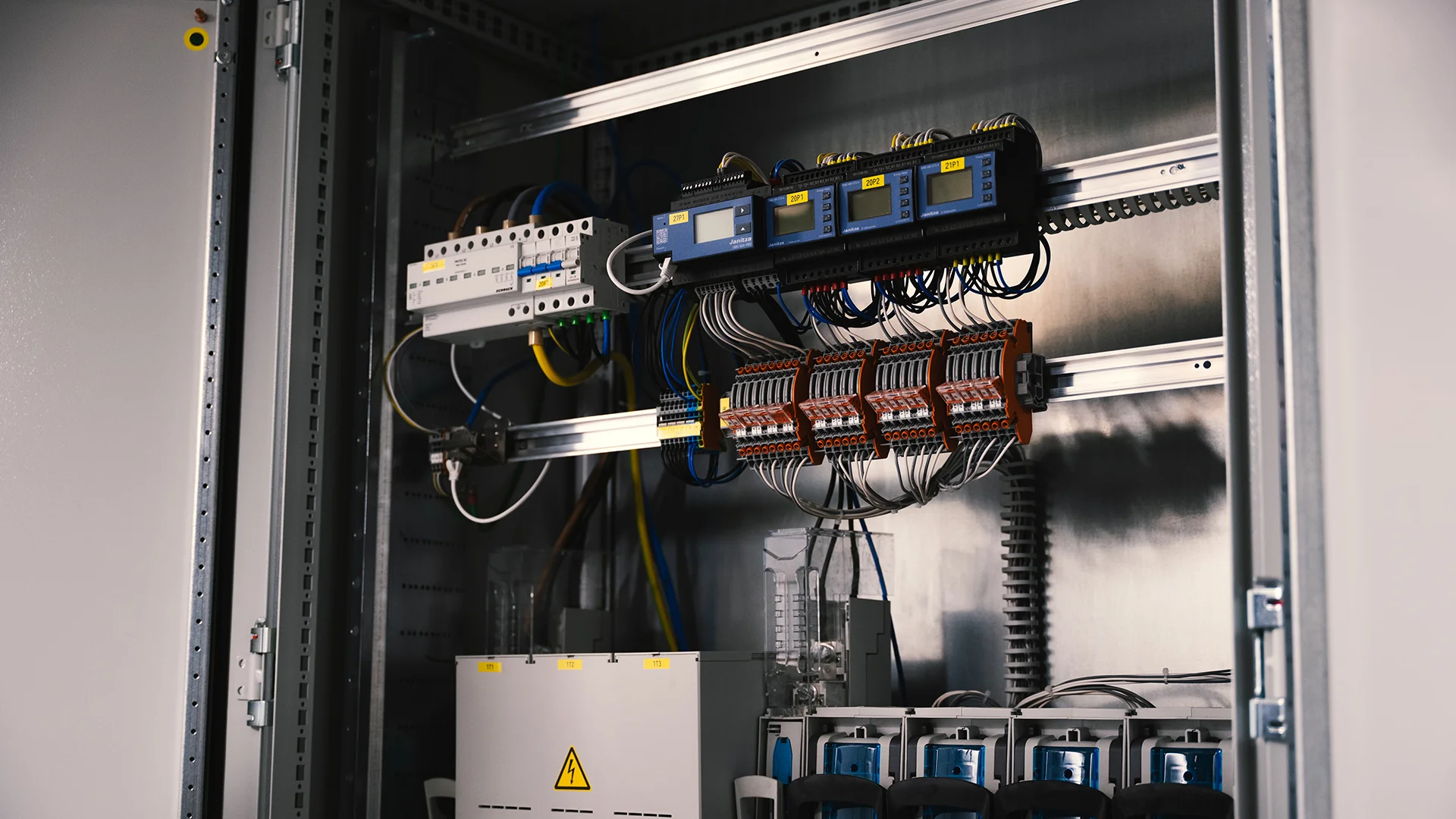 Elektroinstallation Grüneck Golm, Dorfelektriker, Verteilerbau