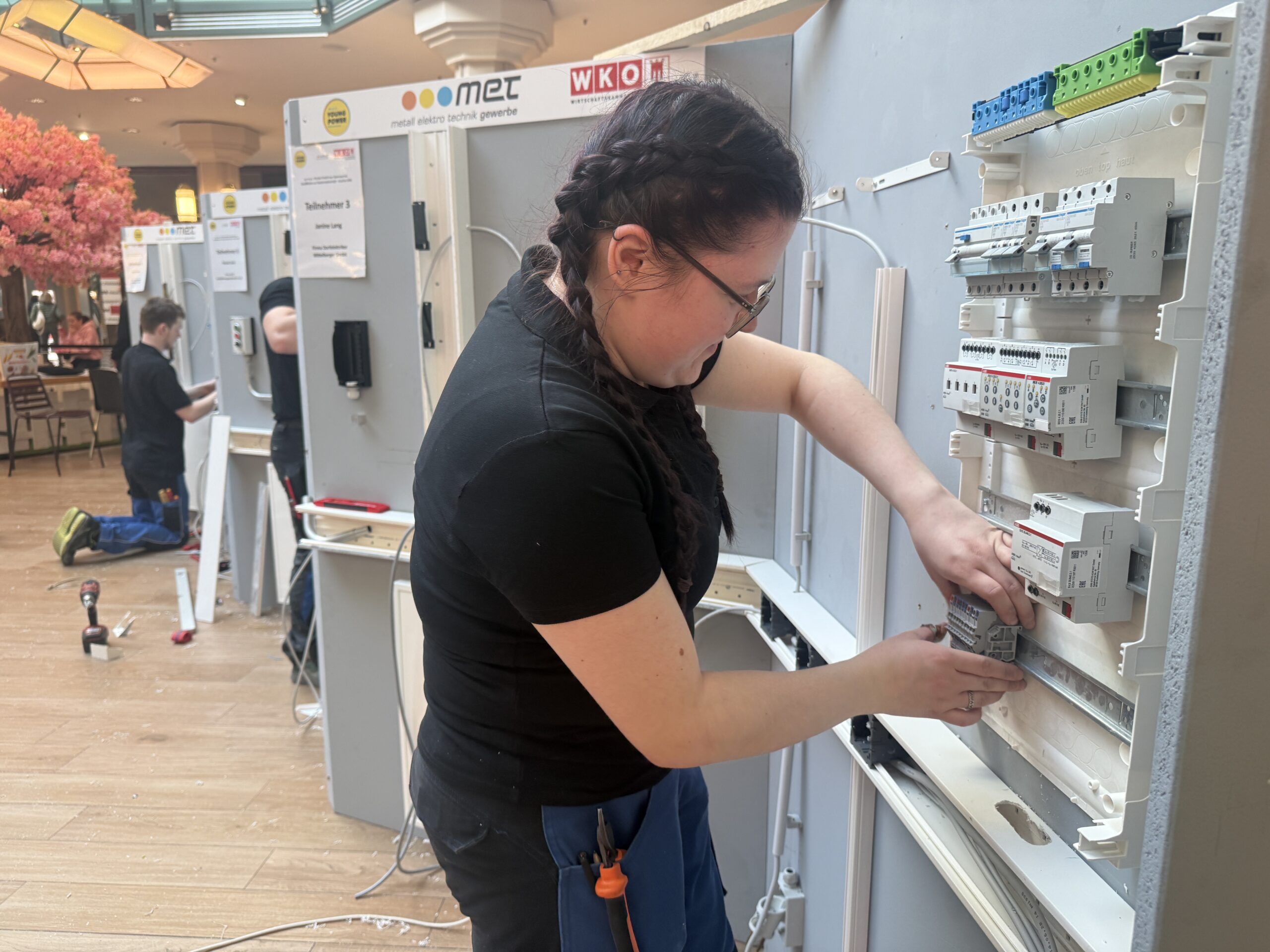 Young Power Dorfelektriker