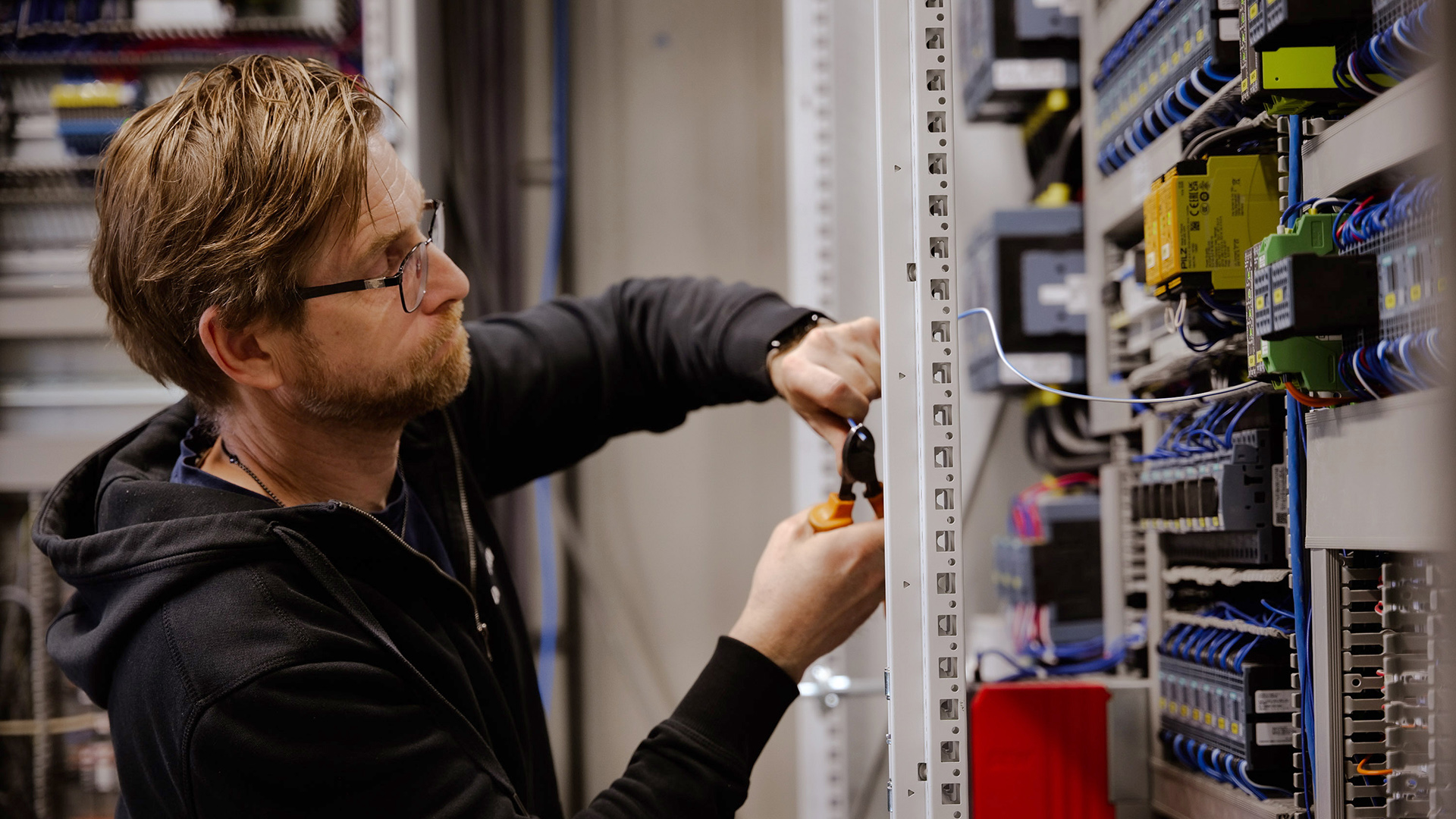 Steuerungskasten für Industriebetrieb in Vorarlberg, Dorfelektriker