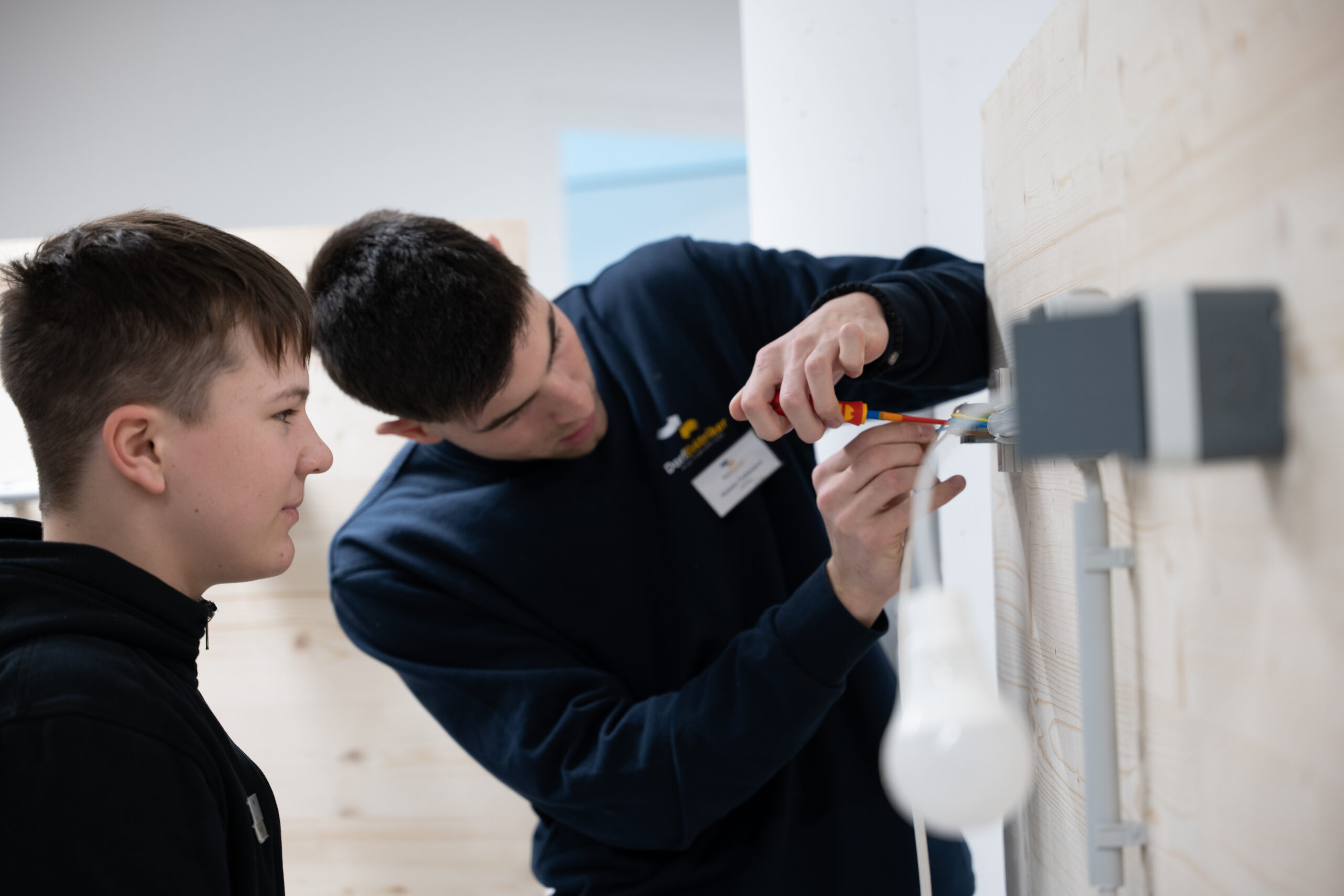 Tag Der Offenen Lernwerkstatt im Glashaus, Dorfelektriker