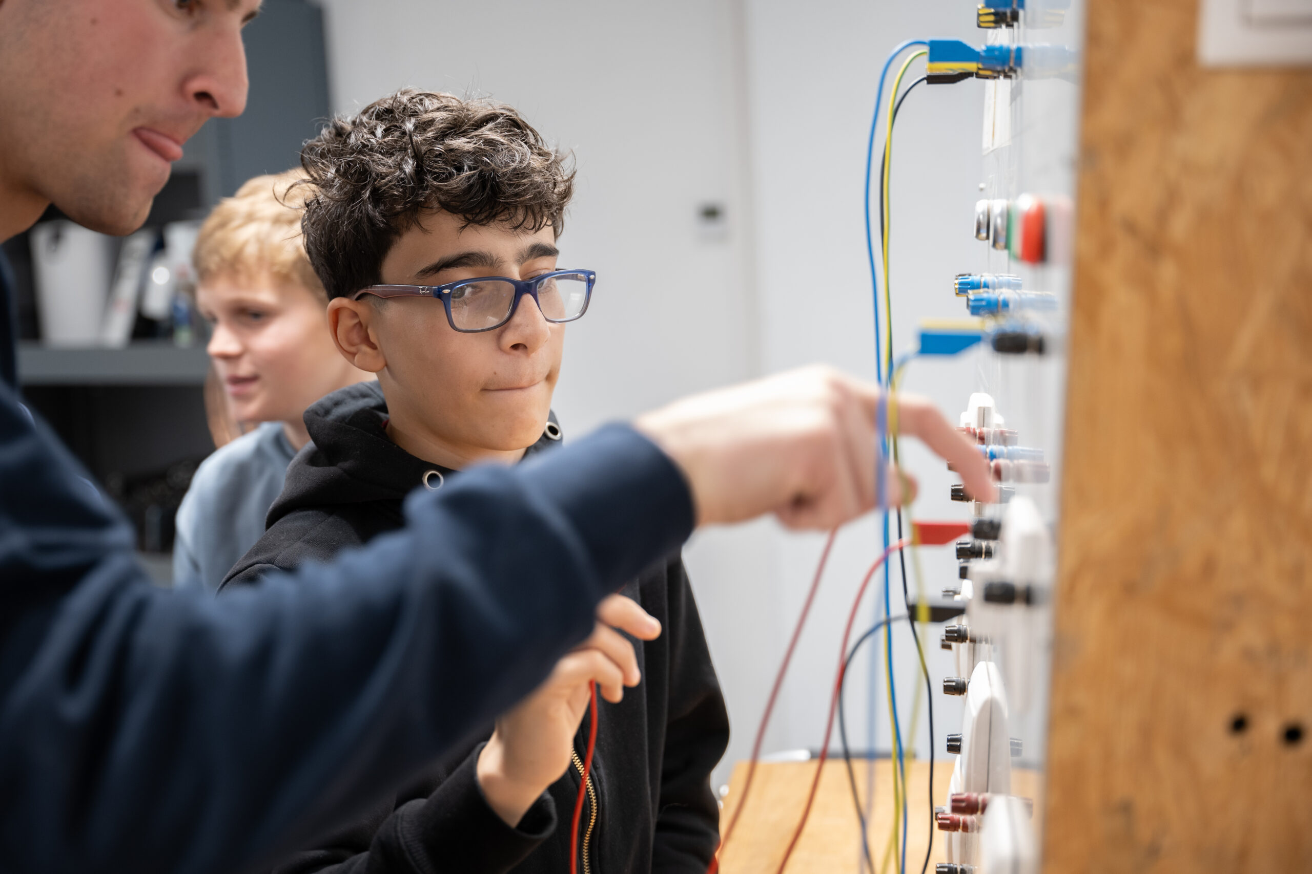 Lehre Elektrotechnik, Tag Der Offenen Lernwerkstatt im Glashaus in Götzis