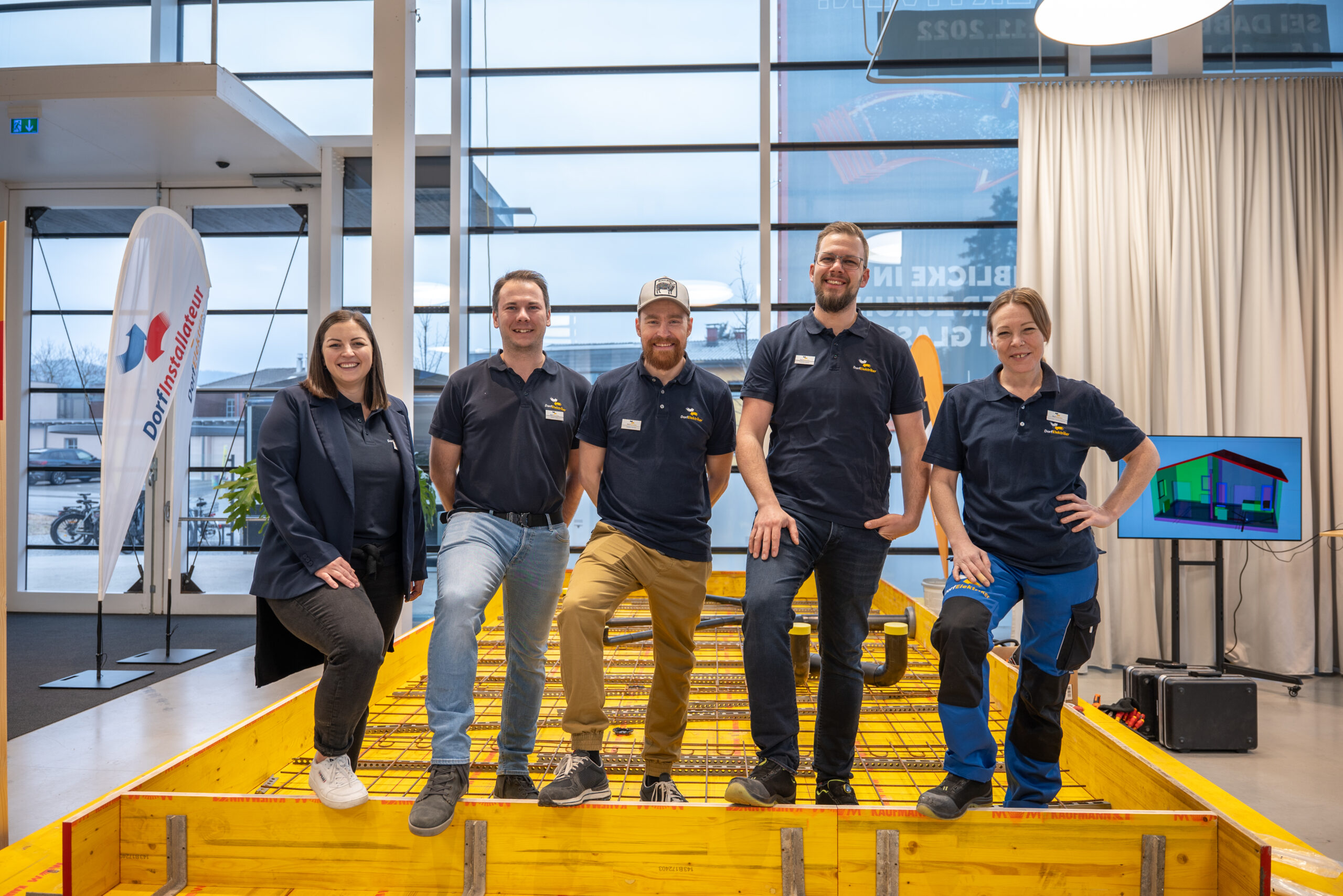 Tag Der Offenen Lernwerkstatt beim Dorfelektriker Ausbilderteam