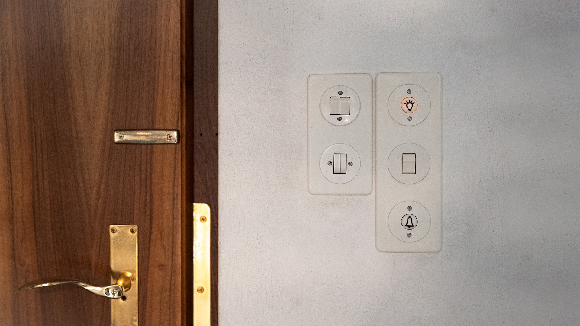 Villa Müller - E-Check vom Dorfelektriker