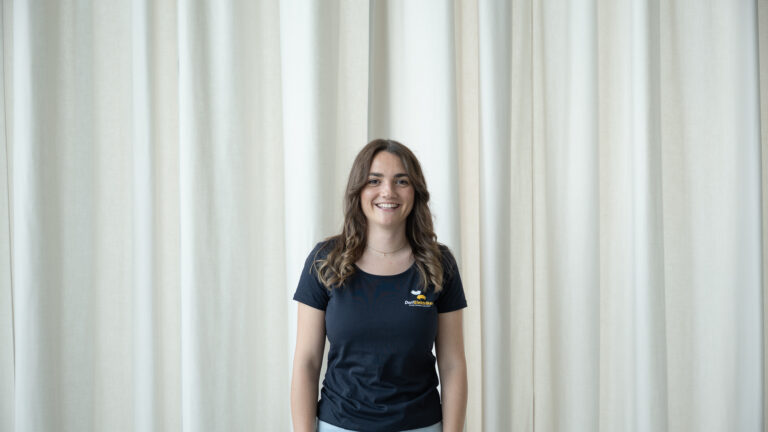 Celine Lins, Dorfelektriker
