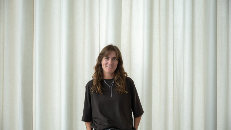 Isabelle Müller, Dorfelektriker