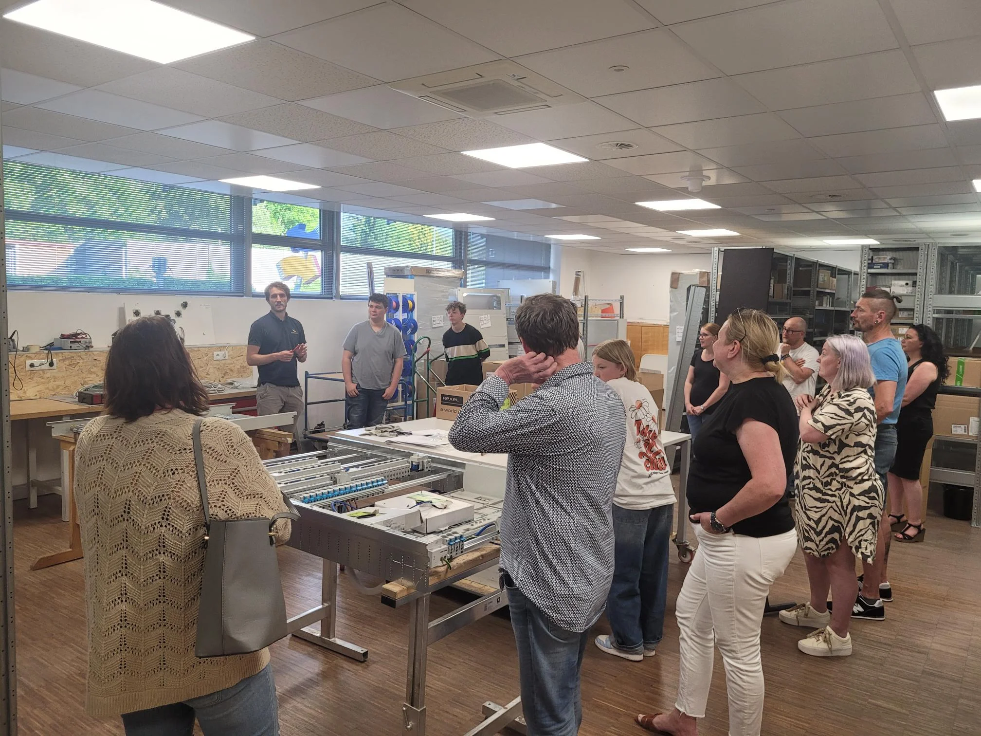 Elternabend - neue Lehrlinge beim Dorfelektriker